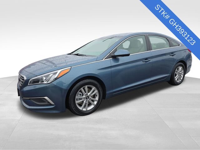 Used 2016 Hyundai Sonata SE image 3
