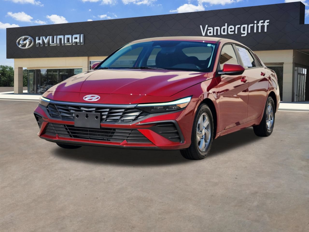 Used 2025 Hyundai Elantra SE w/ Cargo Package FWD image 2