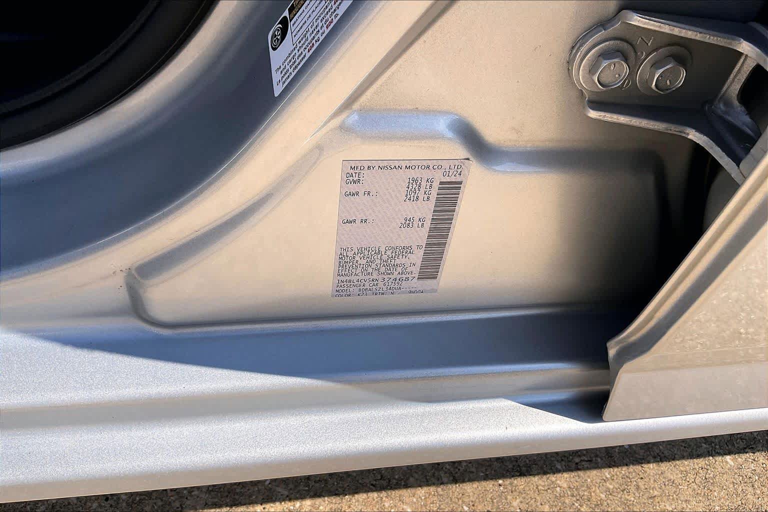 Used 2024 Nissan Altima 2.5 SR FWD image 46