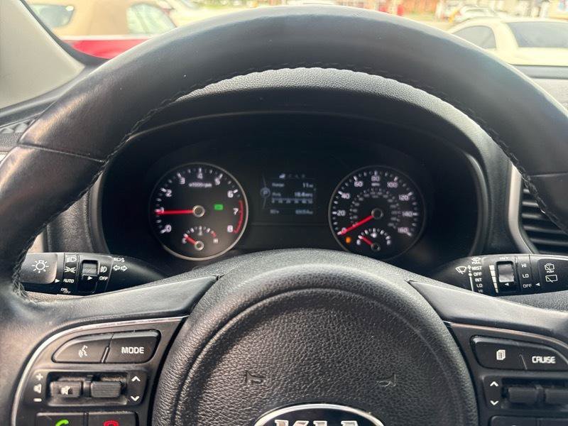 Used 2017 Kia Sportage EX w/ EX Premium Package FWD image 9
