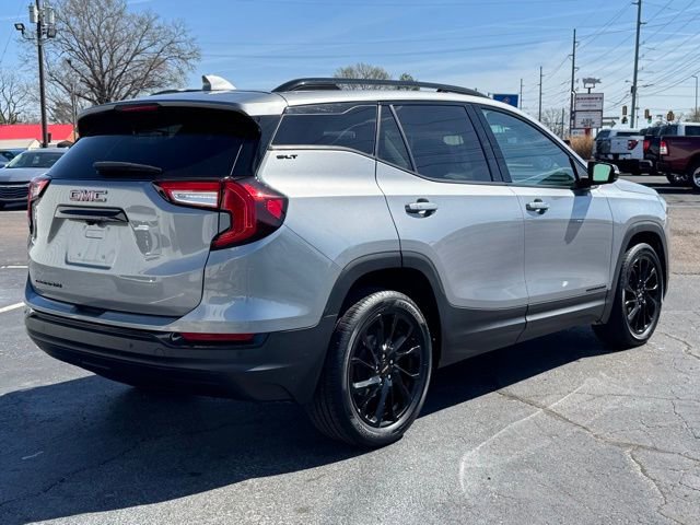 Used 2023 GMC Terrain SLT w/ Tech Package FWD image 5
