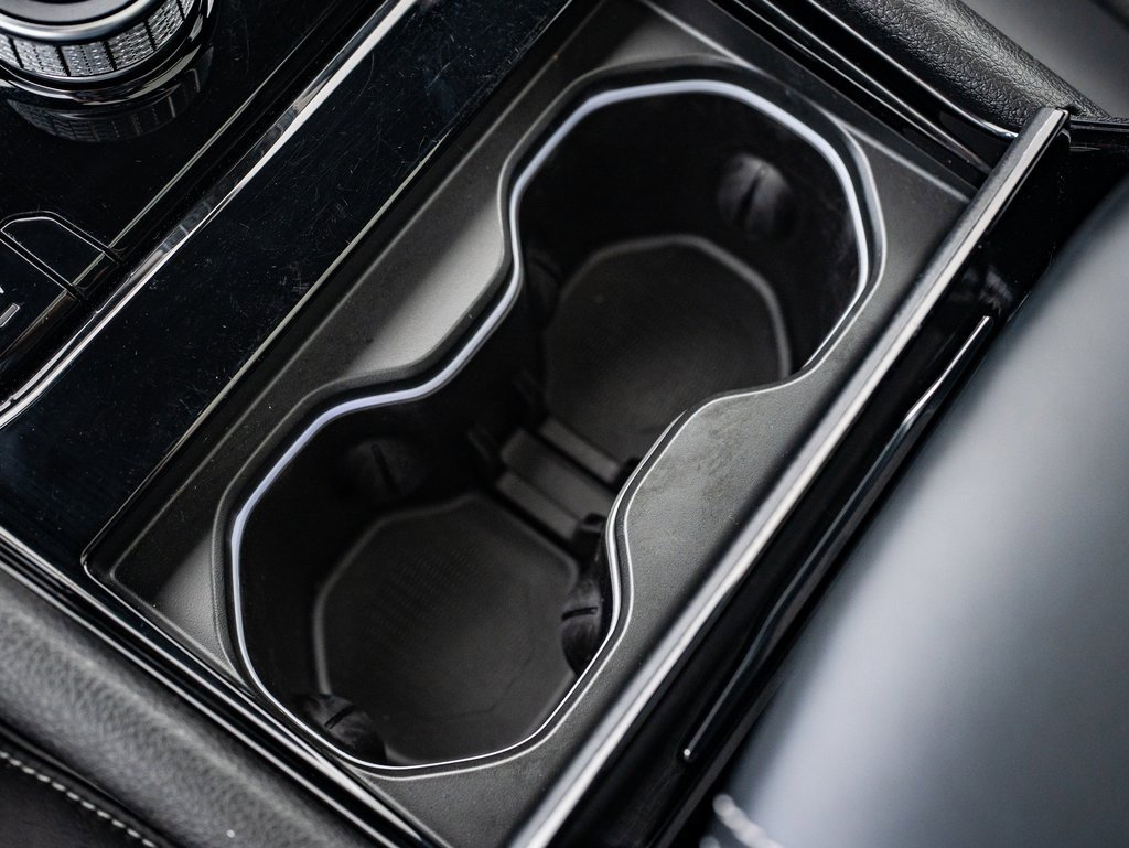 Used 2022 Jeep Grand Cherokee Overland image 35