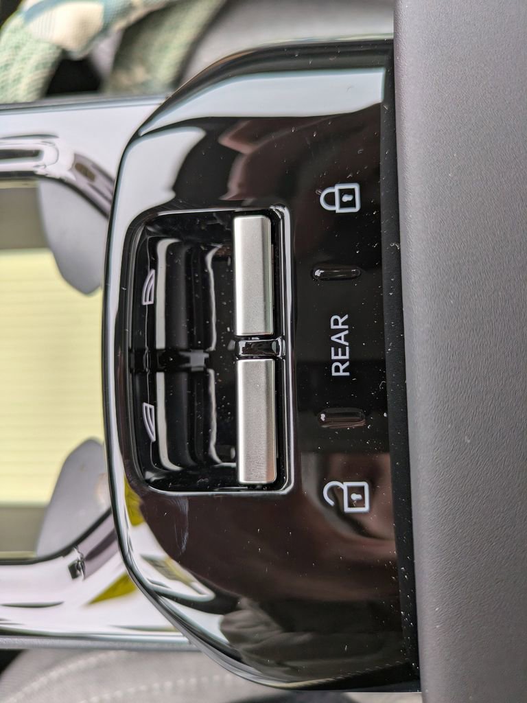 New 2026 Volvo EX30 Ultra w/ Protection Package image 23