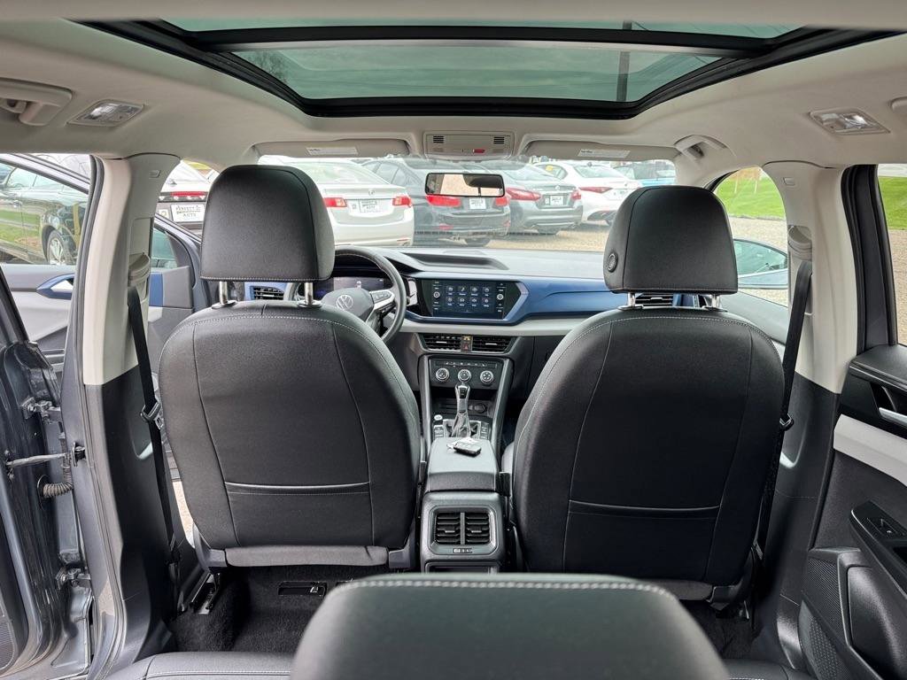 Used 2022 Volkswagen Taos SE image 22