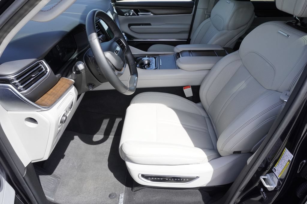 Used 2023 Jeep Grand Wagoneer 4WD image 19