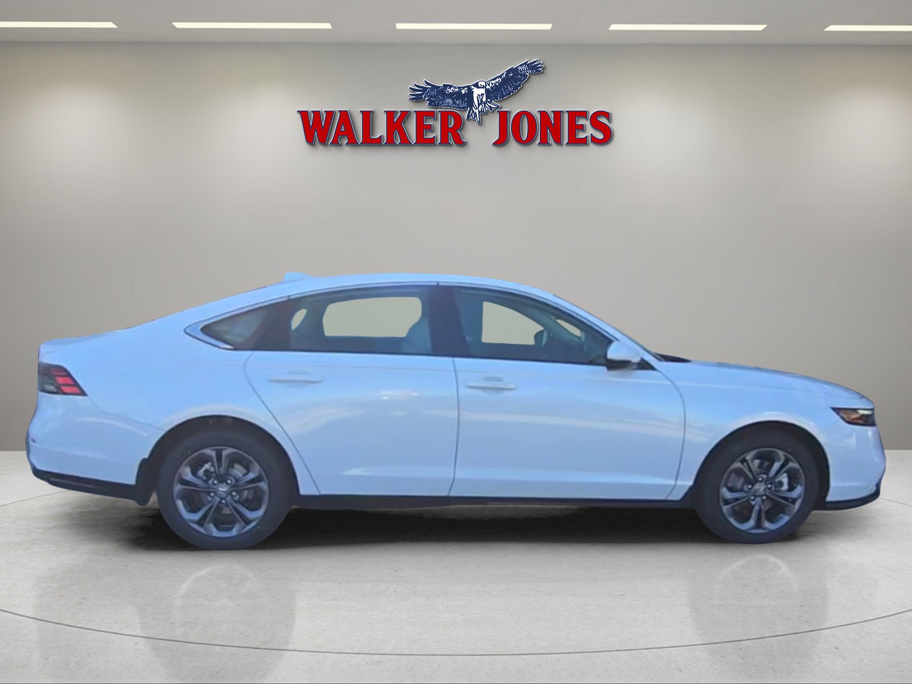 Used 2025 Honda Accord EX-L image 2