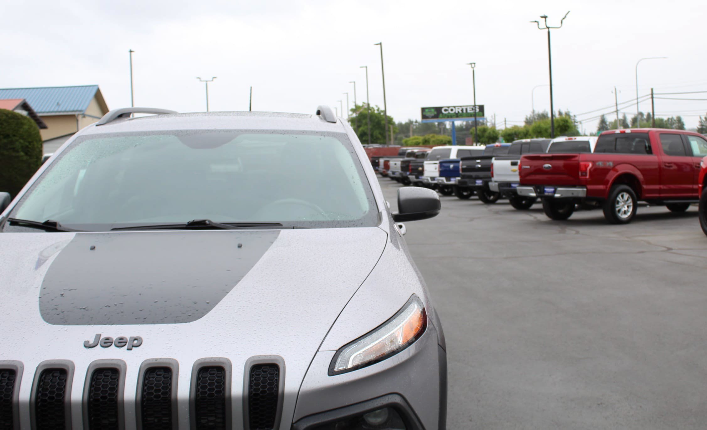 Used 2018 Jeep Cherokee Trailhawk w/ Comfort/Convenience Group AWD/4WD image 11