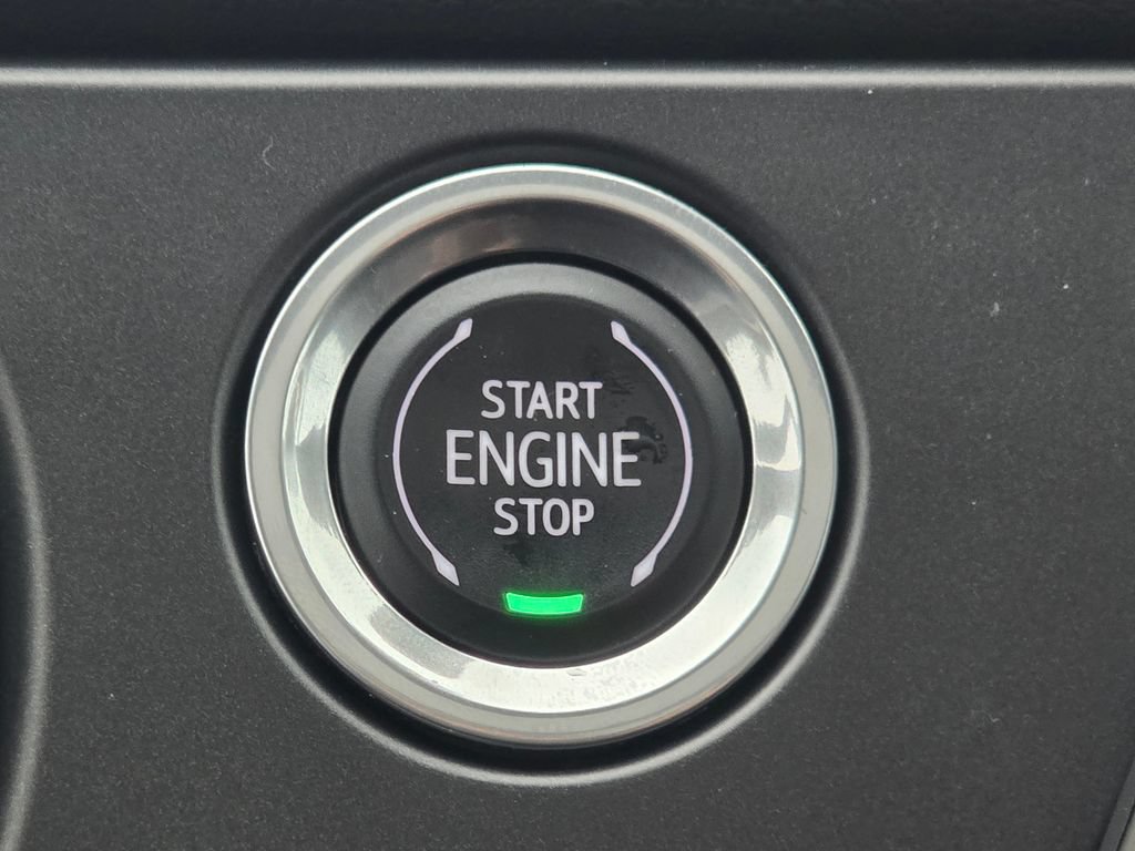Used 2019 Chevrolet Blazer RS AWD/4WD image 32