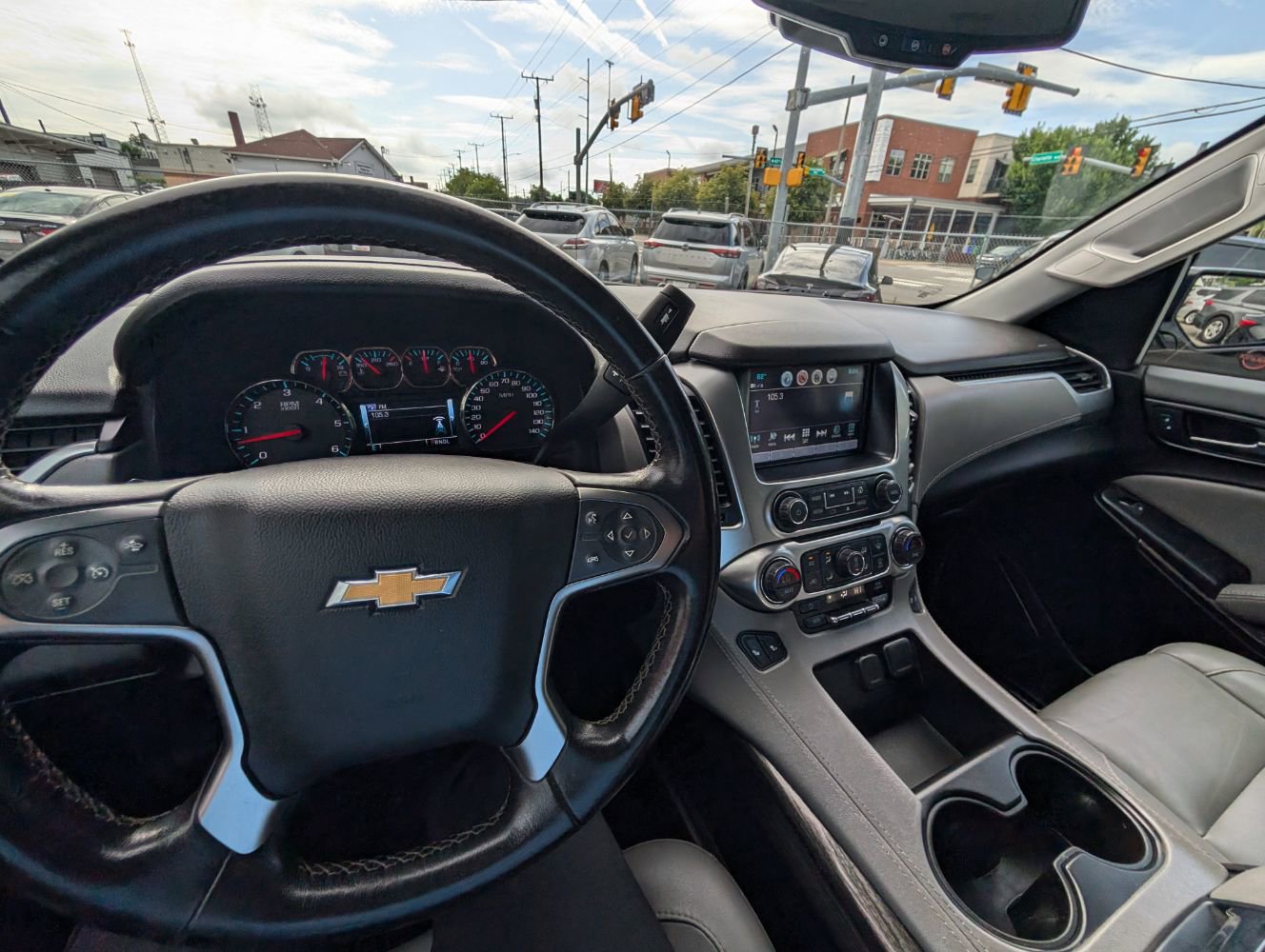 Used 2020 Chevrolet Suburban LT AWD/4WD image 22