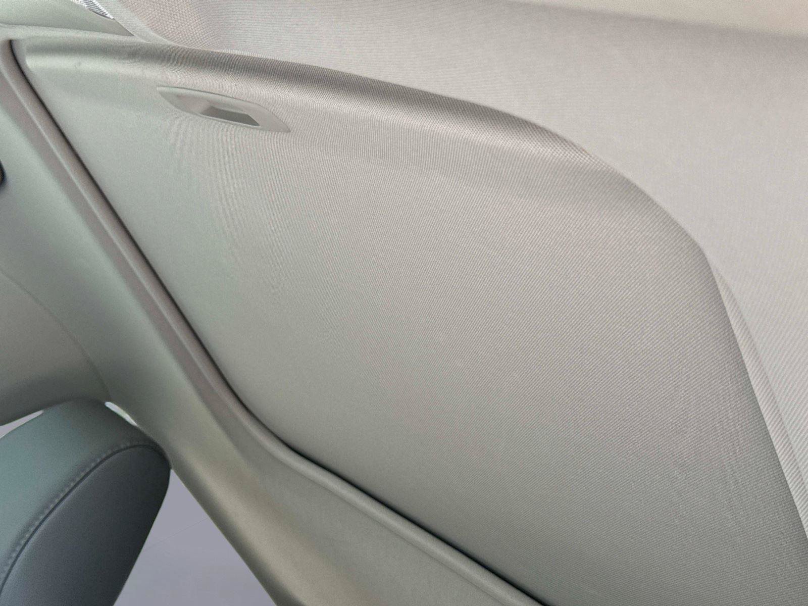 Used 2022 Toyota RAV4 XLE Premium FWD image 33