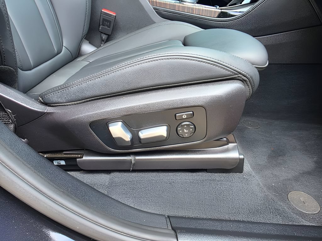 Used 2020 BMW X4 xDrive30i w/ Convenience Package AWD/4WD image 11