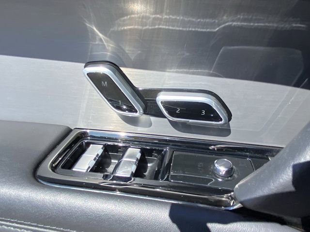 Used 2023 Land Rover Range Rover Sport SE image 7