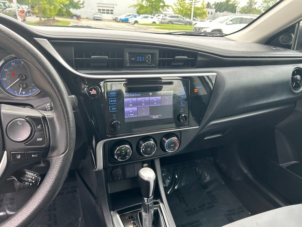 Used 2018 Toyota Corolla L FWD image 19