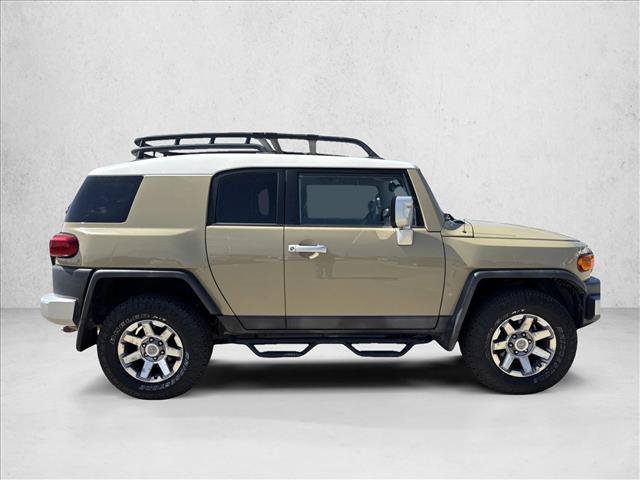 Used 2014 Toyota FJ Cruiser 4WD w/ Convenience Package image 4