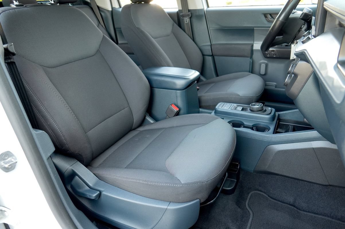 Used 2023 Ford Maverick XL FWD image 8