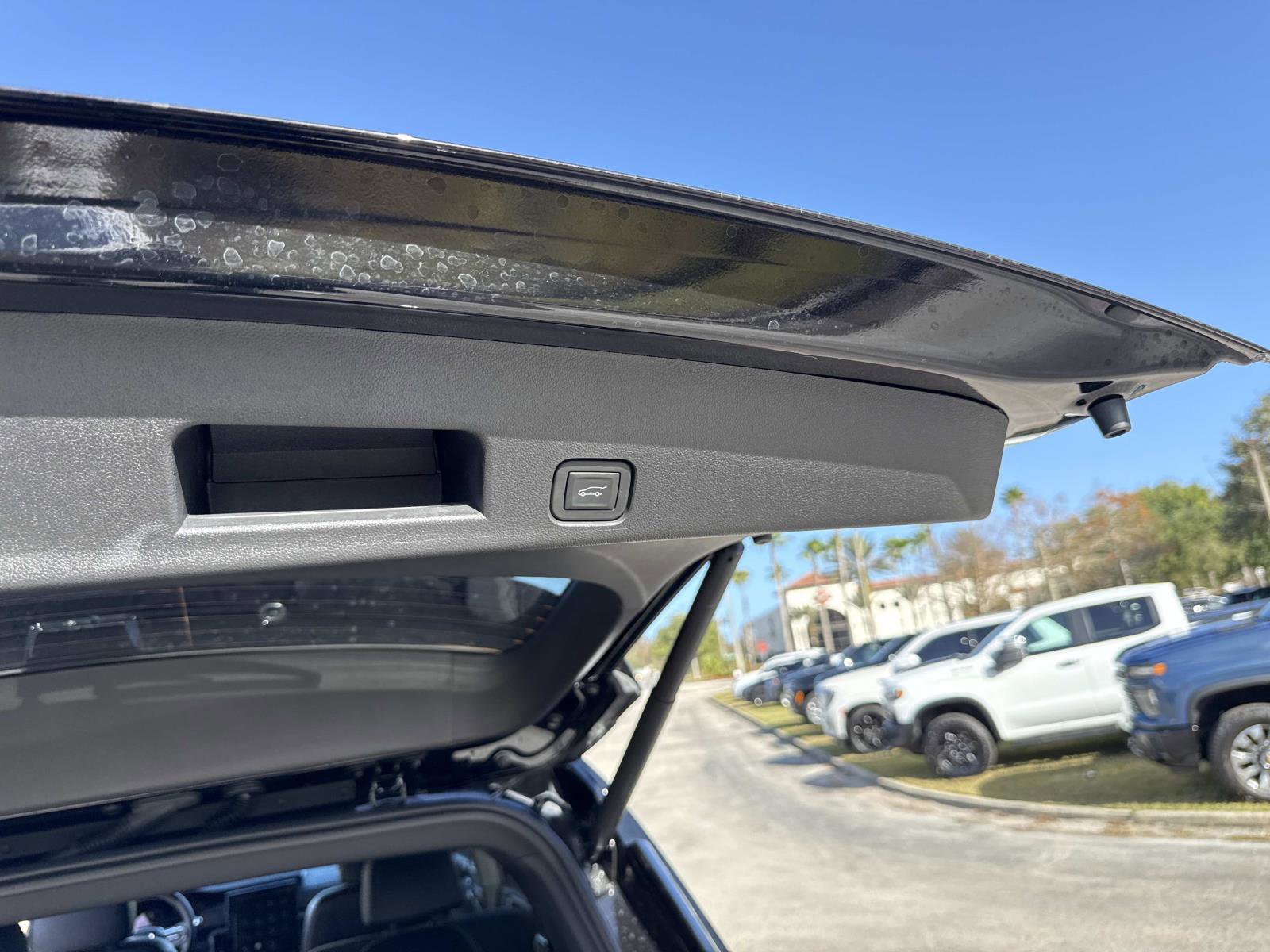 Used 2025 GMC Acadia Denali w/ Super Cruise Package image 12