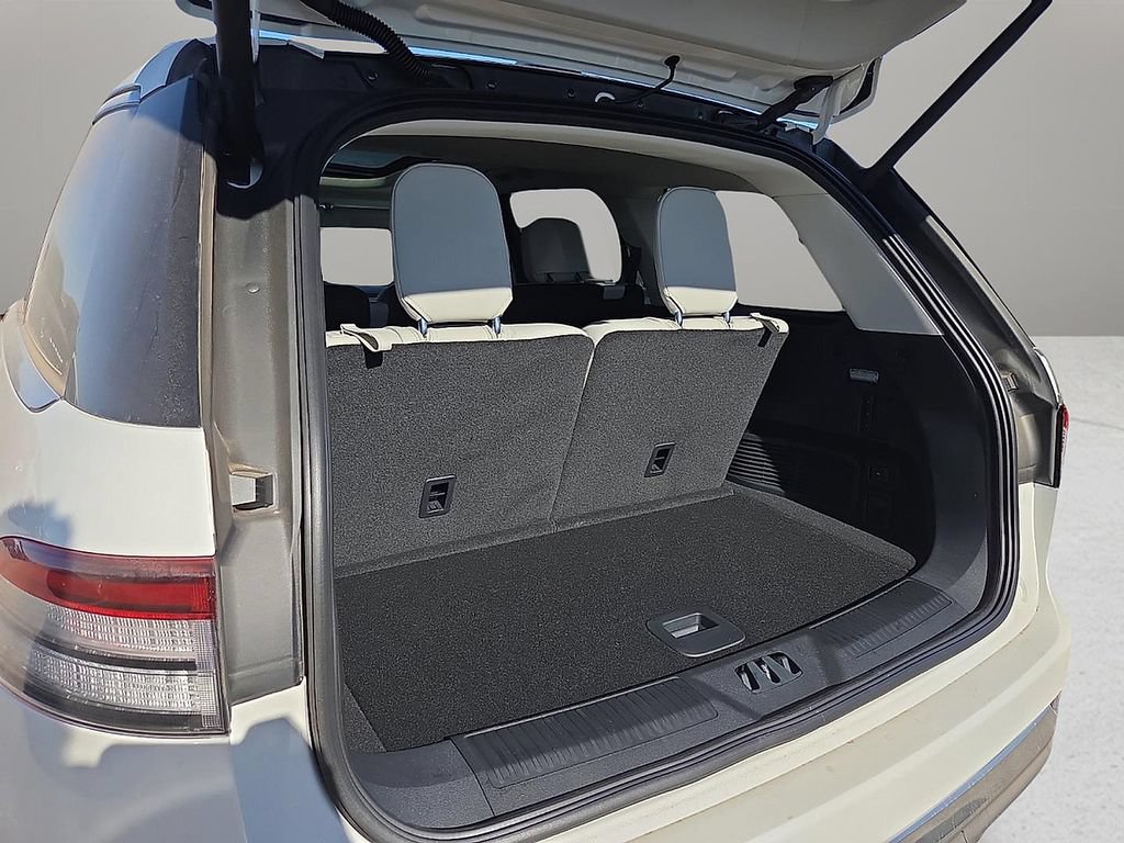 New 2026 Lincoln Aviator Reserve RWD image 8