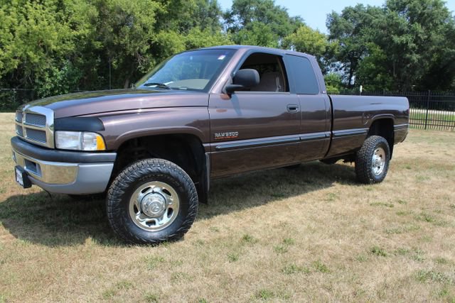 Used 1998 Dodge Ram 2500 Truck 4x4 Quad Cab image 2