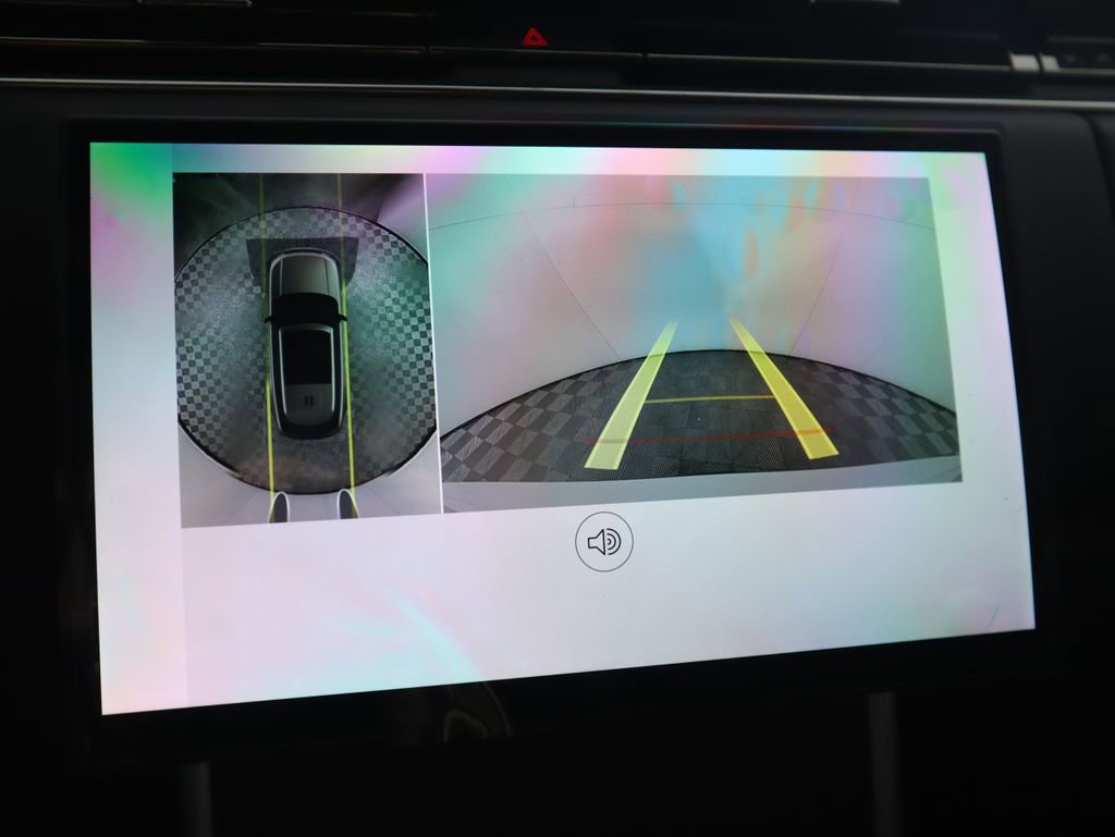 New 2025 Land Rover Range Rover Long Wheelbase SE image 16