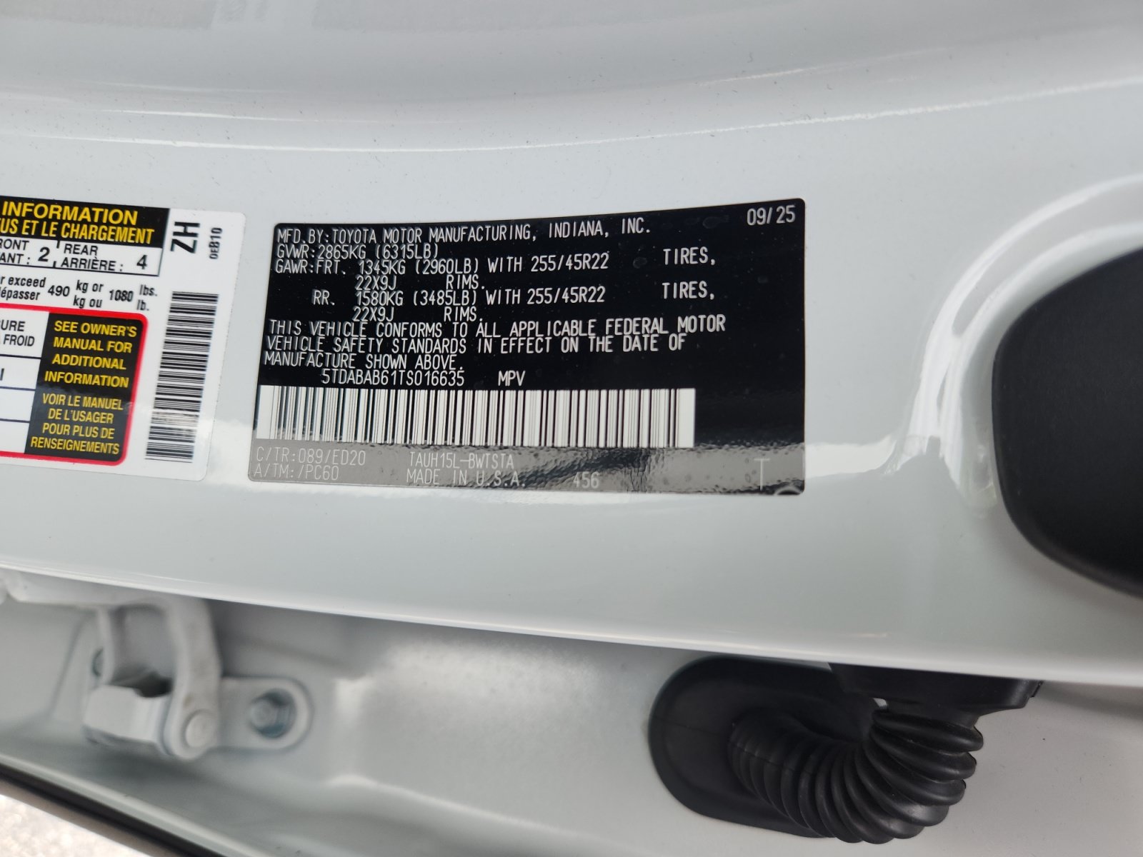 Used 2026 Lexus TX 500h AWD w/ Technology Package image 25