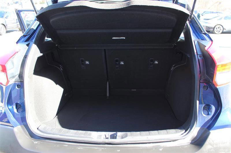 Used 2018 Nissan Kicks SV image 24