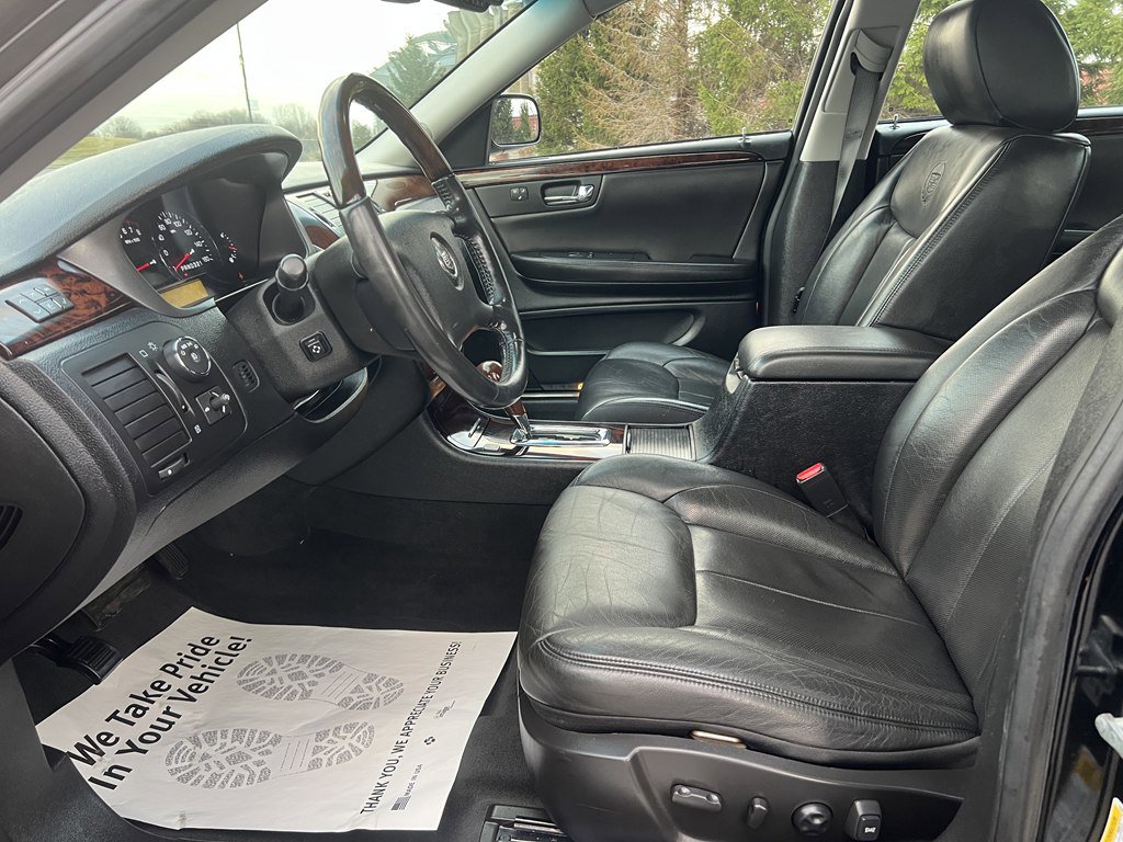 Used 2011 Cadillac DTS Premium image 17