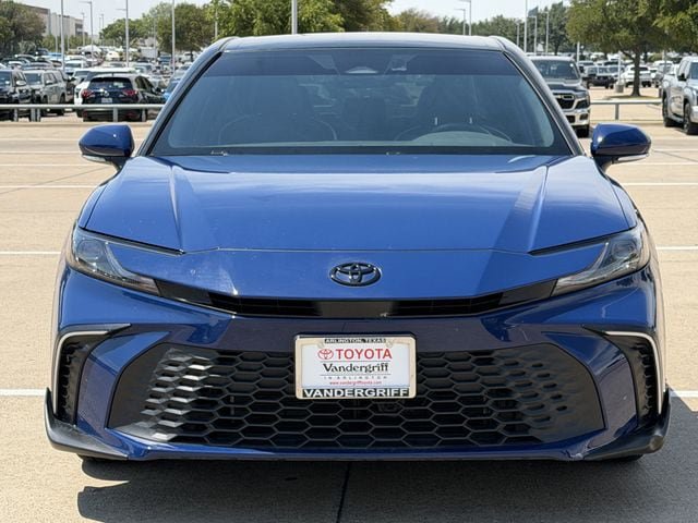 Used 2025 Toyota Camry SE w/ Convenience Package FWD image 8