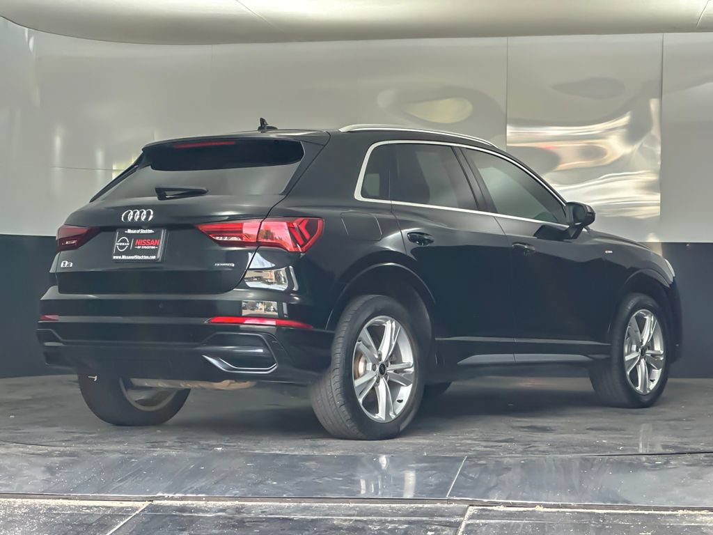 Used 2021 Audi Q3 2.0T Premium w/ Convenience Package AWD/4WD image 3