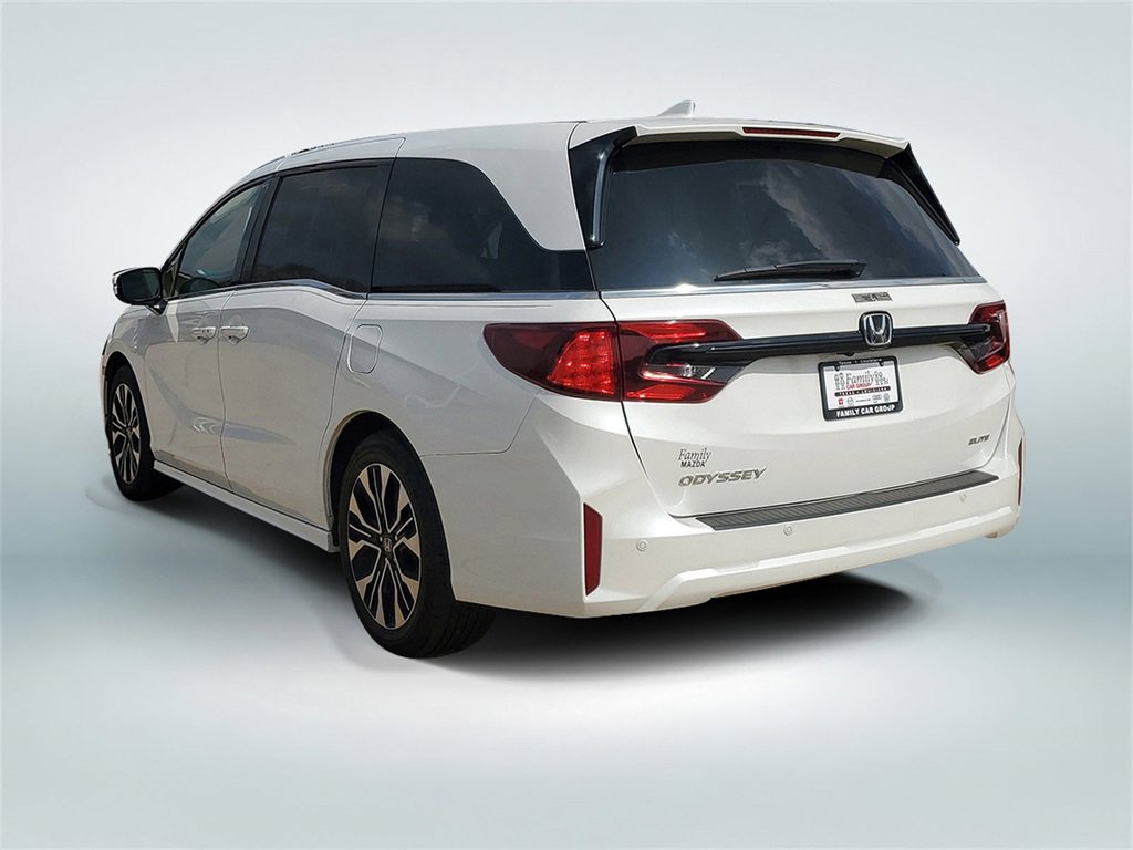 Used 2025 Honda Odyssey Elite image 4