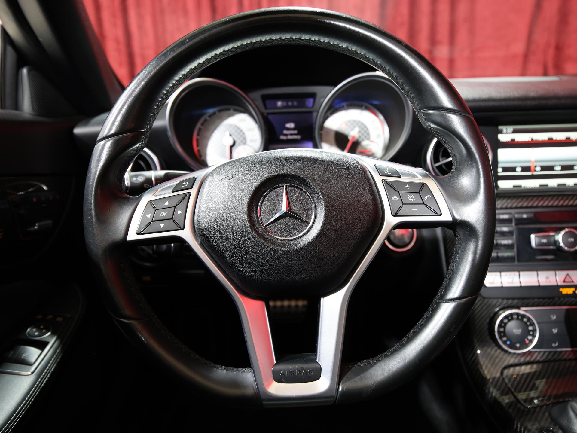 Used 2015 Mercedes-Benz SLK 250 image 17