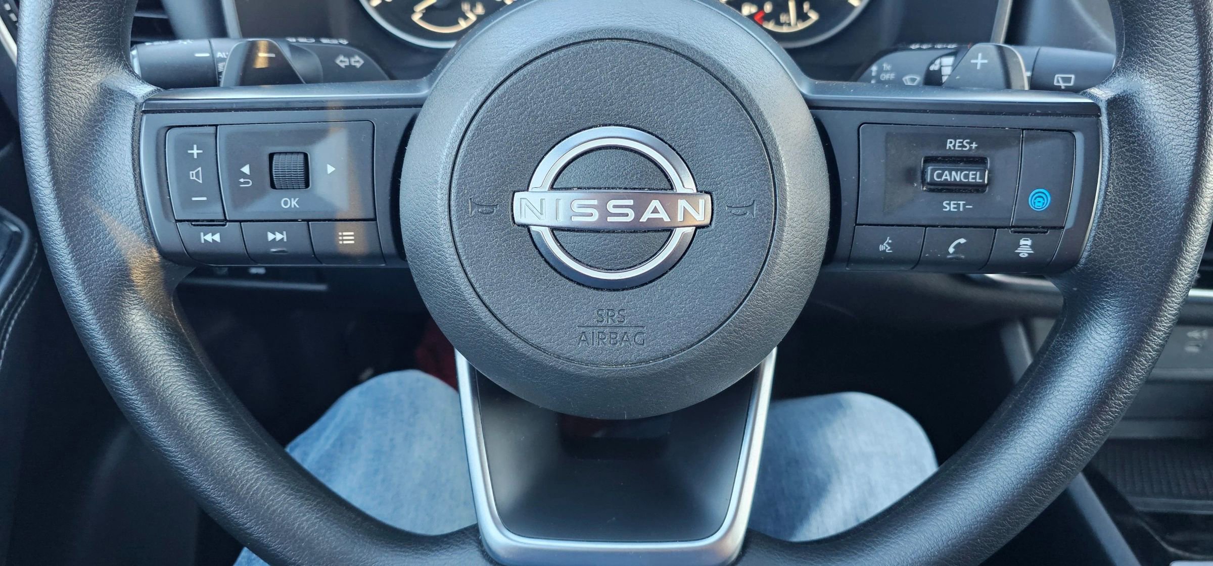 Used 2024 Nissan Rogue SV image 21