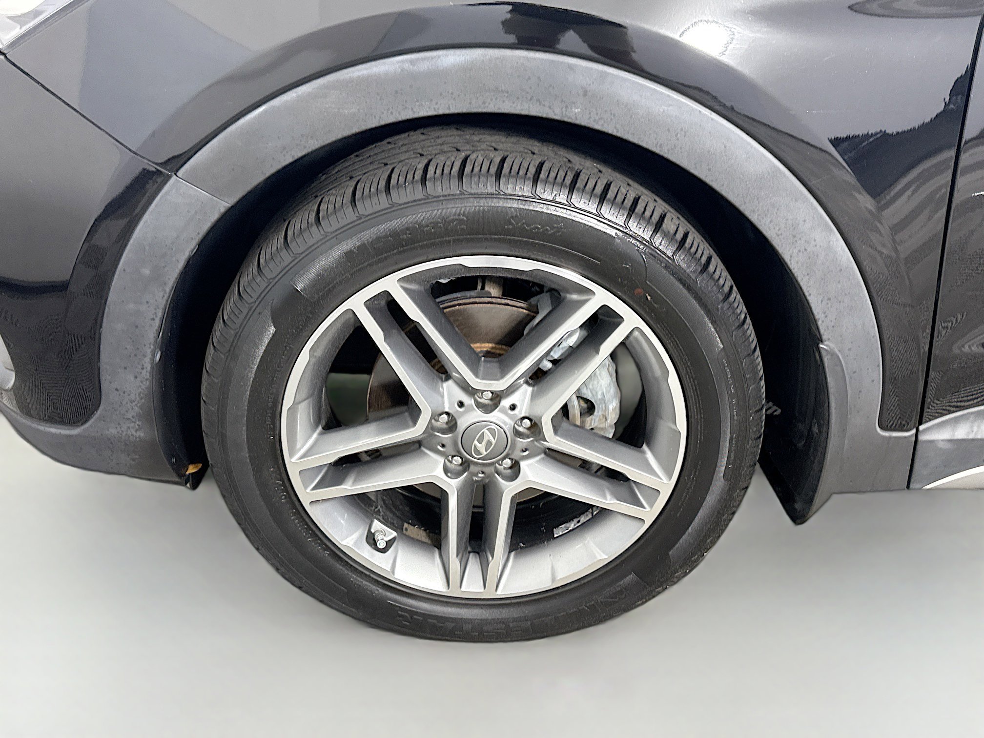 Used 2018 Hyundai Santa Fe Limited w/ Cargo Package FWD image 38