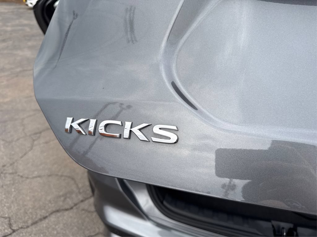 Used 2024 Nissan Kicks SV FWD image 14