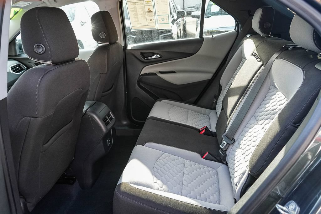 Used 2020 Chevrolet Equinox LS w/ LS Convenience Package FWD image 17