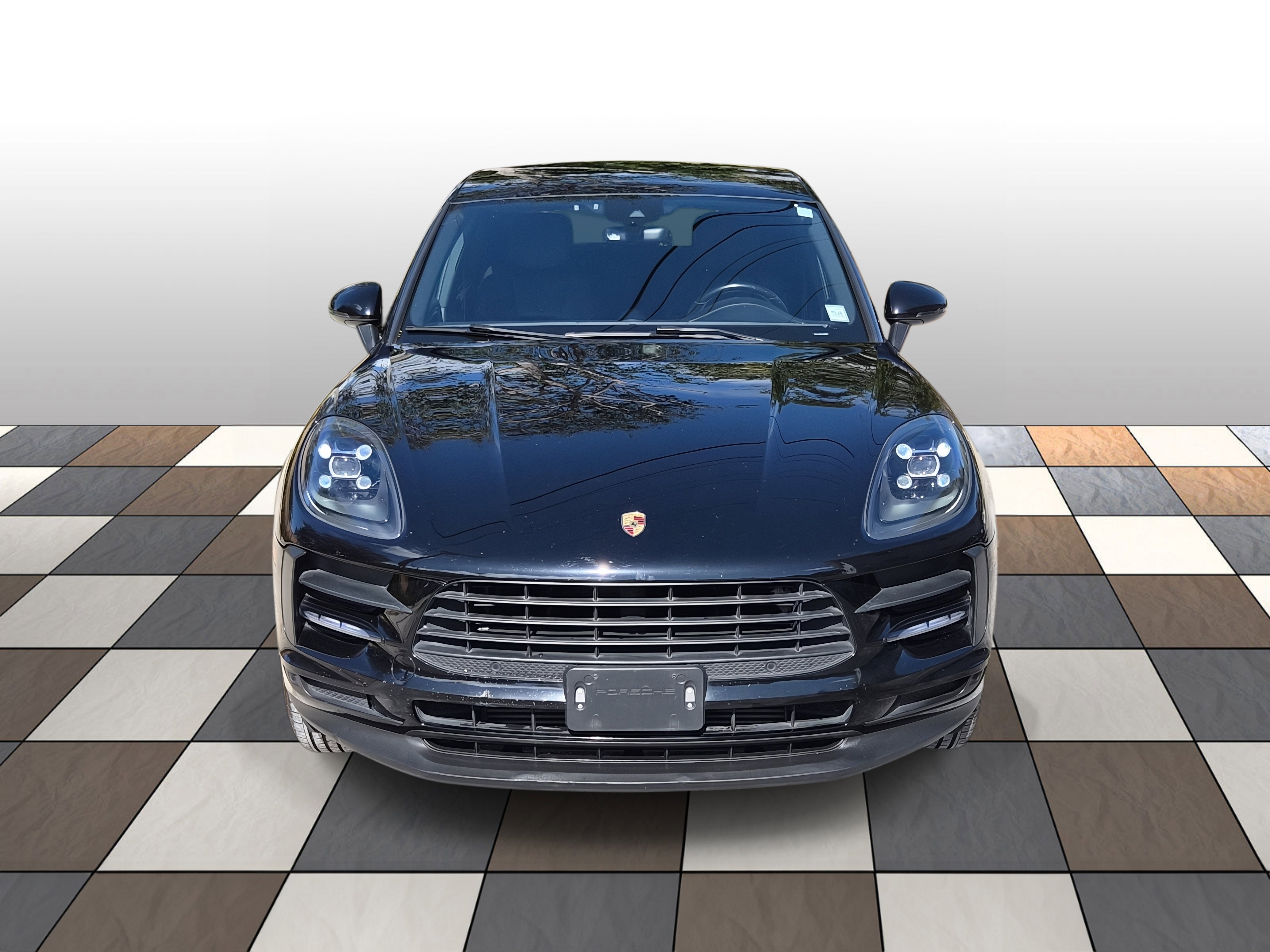 Used 2020 Porsche Macan image 2