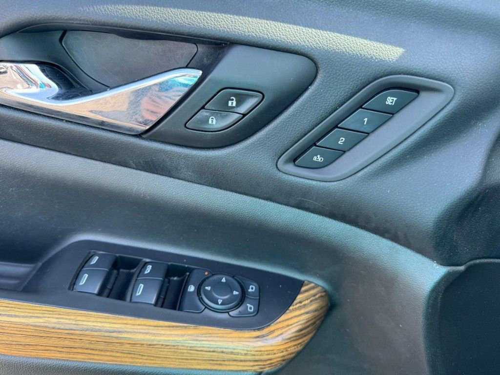 Used 2017 GMC Acadia Denali w/ Technology Package image 18