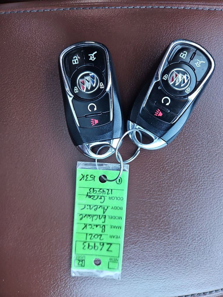 Used 2021 Buick Enclave Avenir w/ Avenir Technology Package image 29