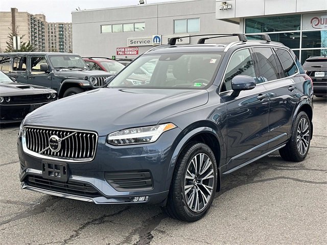 Used 2022 Volvo XC90 T6 Momentum image 5