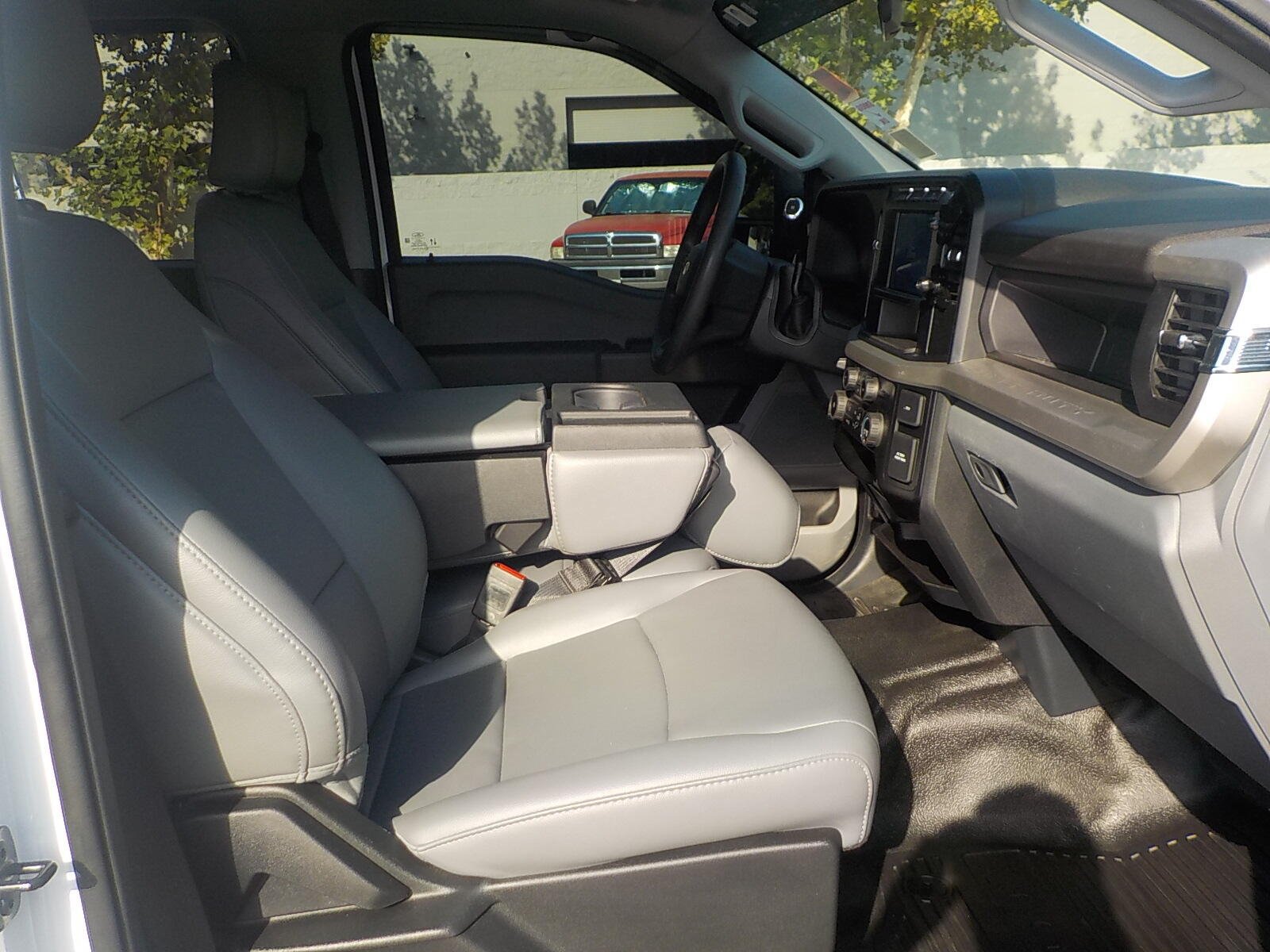 Used 2024 Ford F250 XL w/ XL Driver Assist Package AWD/4WD image 10