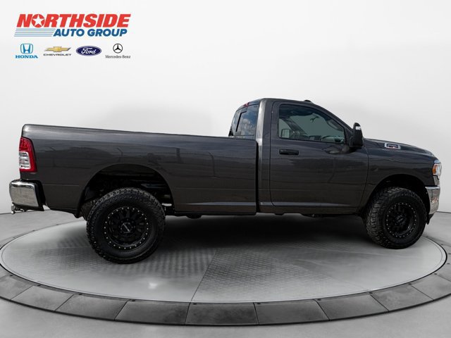 Used 2024 RAM 2500 Tradesman w/ Chrome Appearance Group AWD/4WD image 8