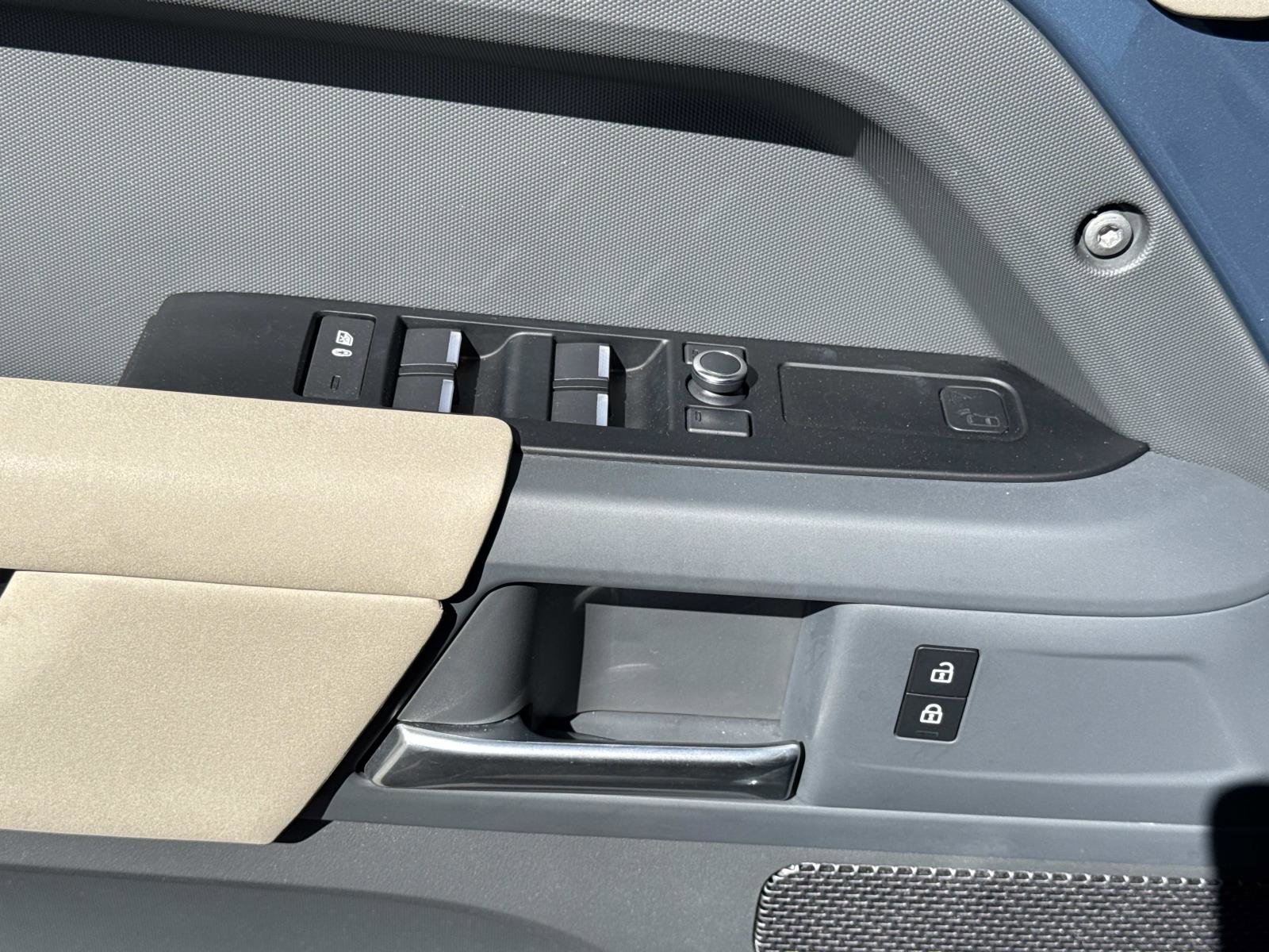 Used 2021 Land Rover Defender 110 S image 19