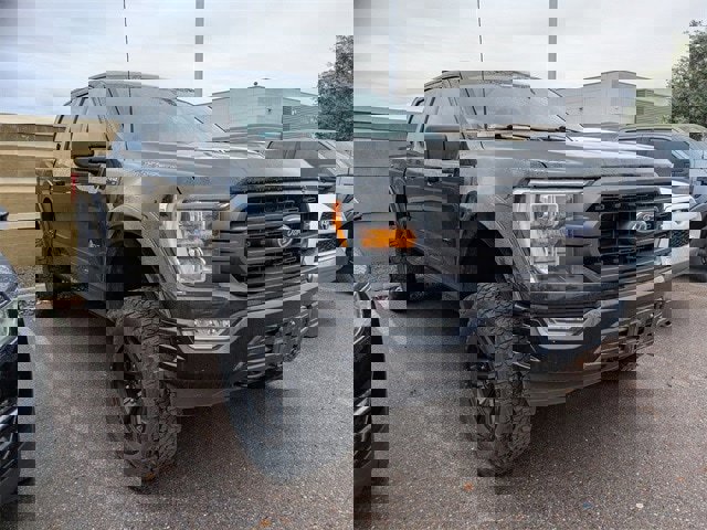 Used 2021 Ford F150 XLT w/ Equipment Group 302A High image 5