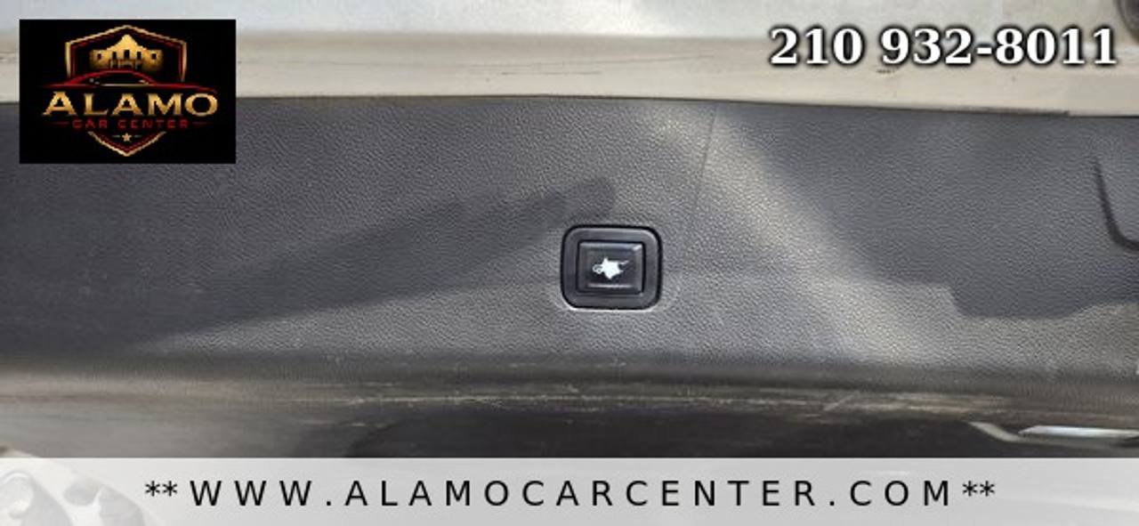 Used 2020 Chevrolet Traverse LT FWD image 27