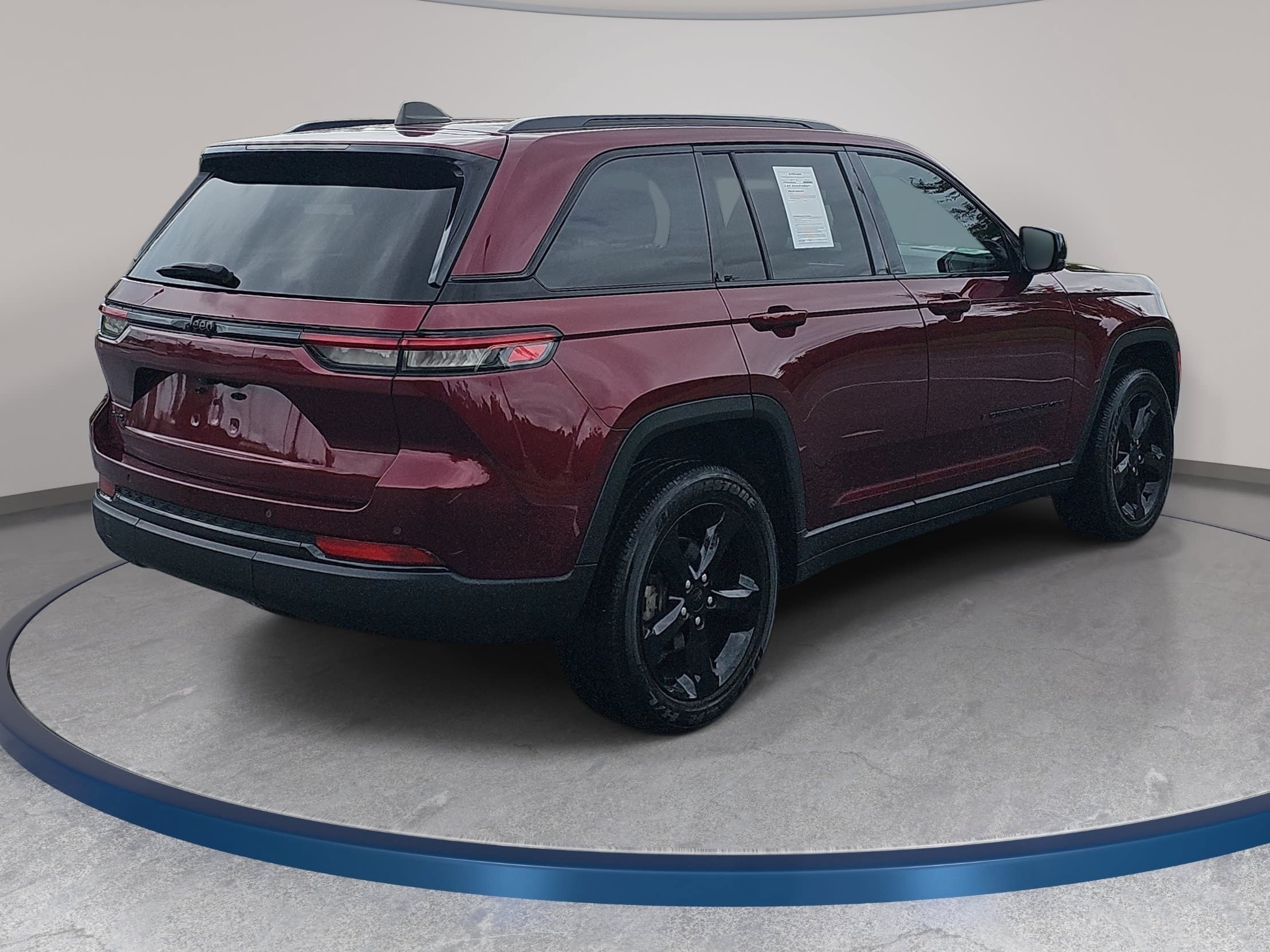 Used 2024 Jeep Grand Cherokee Altitude AWD/4WD image 5