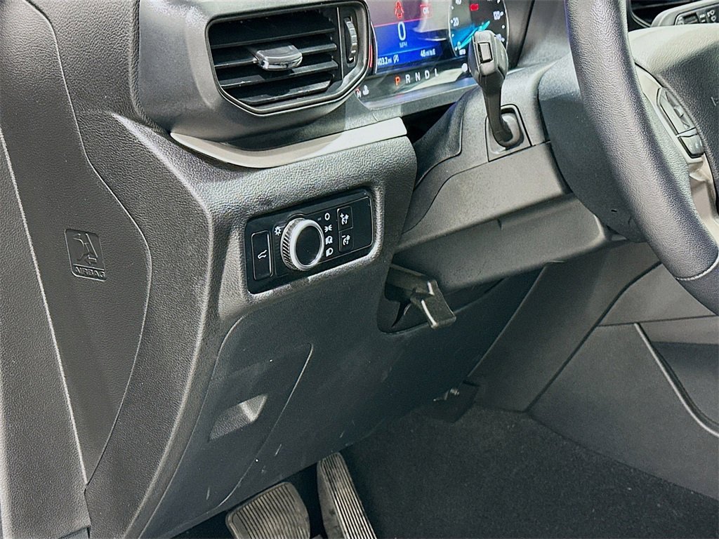 Used 2024 Ford Explorer XLT image 10