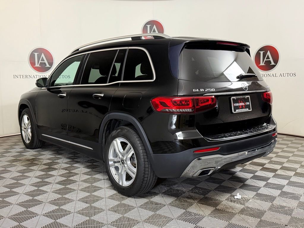Used 2021 Mercedes-Benz GLB 250 4MATIC image 6