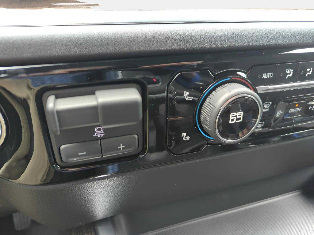 New 2025 Chevrolet Silverado 1500 LT w/ All Star Edition Plus image 12