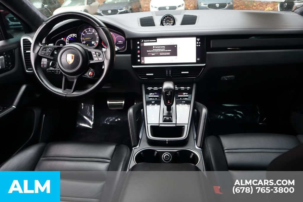 Used 2022 Porsche Cayenne Turbo GT AWD/4WD image 29