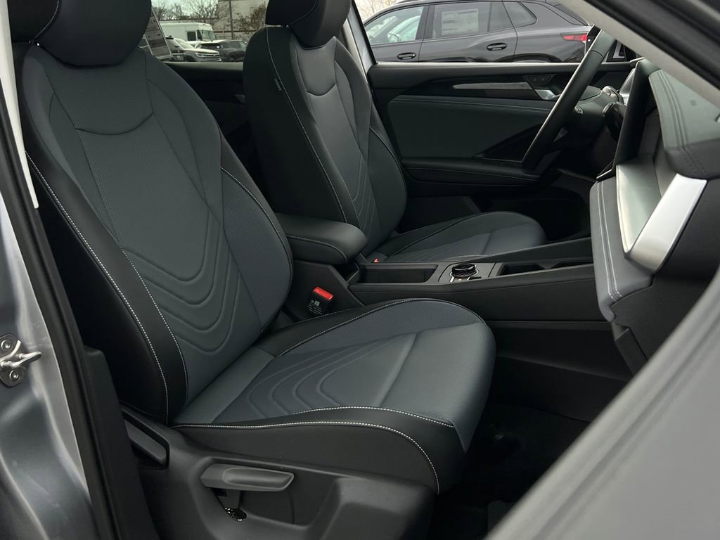 New 2026 Volkswagen Tiguan SE image 11