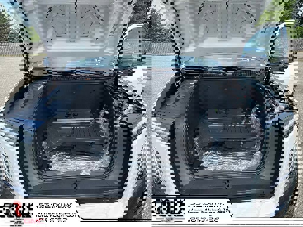 New 2026 GMC Sierra EV Elevation w/ Premium Package image 23